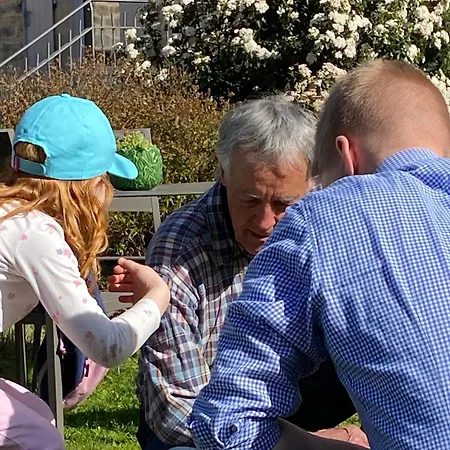 לינה וארוחת בוקר Les Frejals 3*